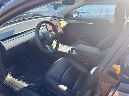 Used 2023 Tesla Model 3 Standard Range RWD image 3