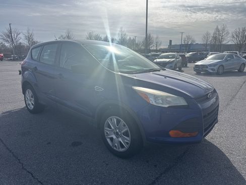 Used 2013 Ford Escape S image 3