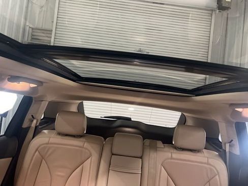 Used 2017 Lincoln MKX Reserve w/ Enhanced Security Package image 38