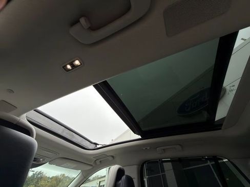 Used 2025 Lincoln Aviator Reserve w/ Equipment Group 201A image 18