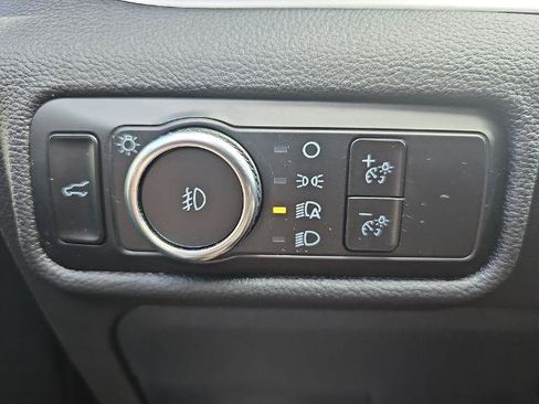 Certified 2023 Ford Explorer XLT w/ Equipment Group 202A AWD/4WD image 24