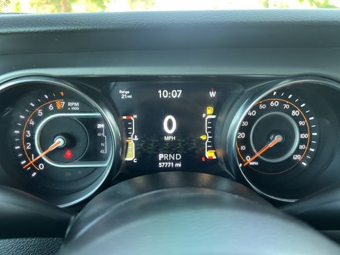 Used 2021 Jeep Gladiator Sport AWD/4WD image 22