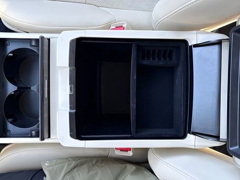 Used 2021 Lexus GX 460 Premium w/ Accessory Package image 26