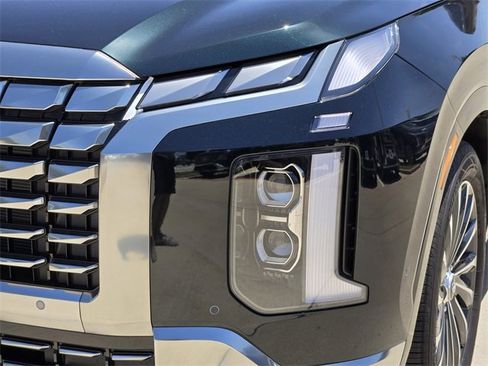 Used 2025 Hyundai Palisade Calligraphy image 6