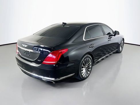 Used 2018 Genesis G90 5.0 Ultimate image 8