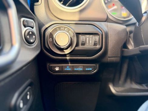 Used 2021 Jeep Wrangler Unlimited Rubicon 4xe w/ Cold Weather Group AWD/4WD image 27