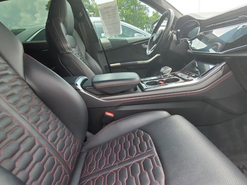 Used 2021 Audi RS Q8 w/ Luxury Package AWD/4WD image 4