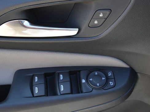 New 2025 Buick Envista Avenir image 14