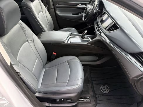 Used 2020 Buick Enclave Essence w/ Sport Touring Edition AWD/4WD image 12