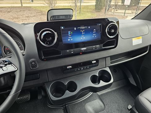 New 2026 Mercedes-Benz Sprinter 2500 image 37