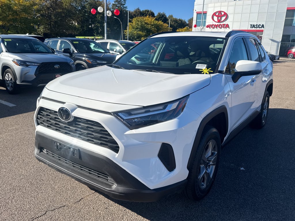 Used 2024 Toyota RAV4 XLE w/ Convenience Package AWD/4WD image 3