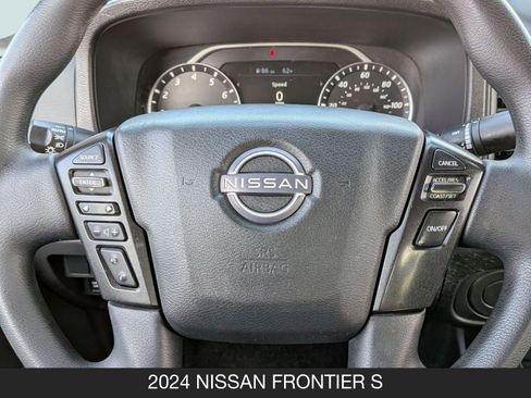 Used 2024 Nissan Frontier S image 12
