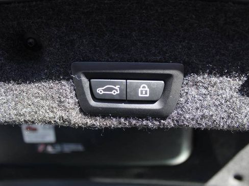 Used 2013 BMW M5 RWD image 32