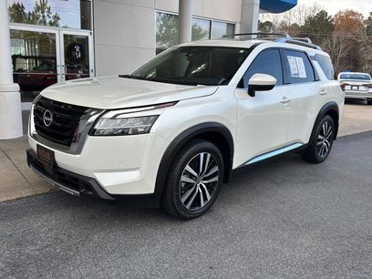 Used 2023 Nissan Pathfinder Platinum