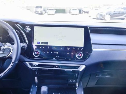 New 2026 Lexus RX 450h AWD image 17