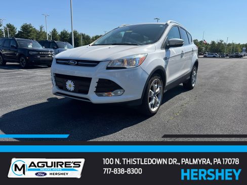 Used 2015 Ford Escape Titanium AWD/4WD image 1