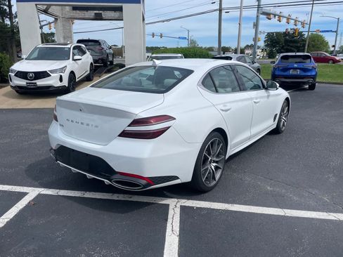 Used 2025 Genesis G70 2.5T RWD image 5