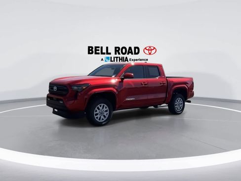 Used 2025 Toyota Tacoma SR5 image 7