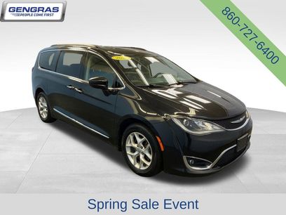 Certified 2017 Chrysler Pacifica Touring-L w/ Tire & Wheel Group