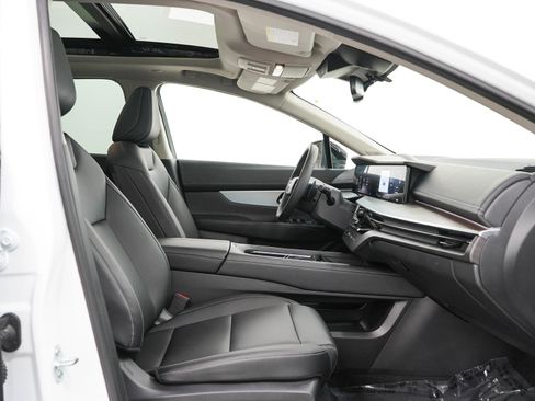 Used 2025 Nissan Murano SL AWD/4WD image 13