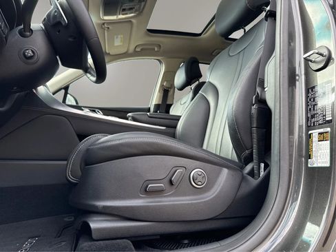 Used 2024 Genesis GV80 3.5T image 20