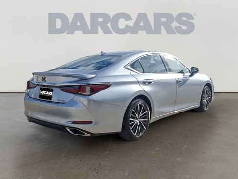 Used 2023 Lexus ES 350 w/ Premium Package image 6