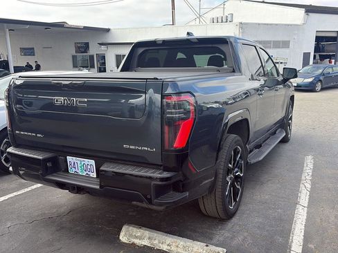 Used 2025 GMC Sierra EV Denali AWD/4WD image 3
