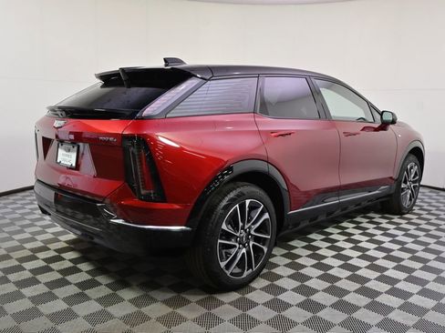 New 2026 Cadillac Optiq Sport 1 w/ LPO, Floor Liner Package AWD/4WD image 7