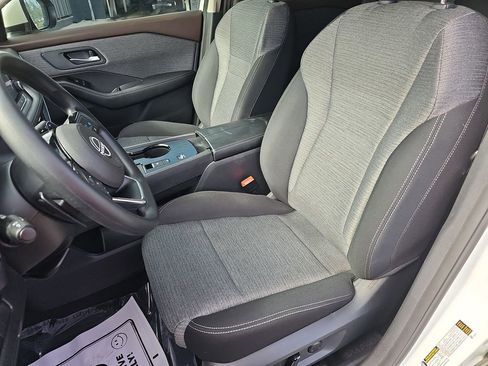 Used 2023 Nissan Rogue SV FWD image 19