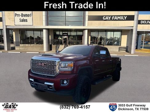 Used 2019 GMC Sierra 2500 Denali w/ Duramax Plus Package AWD/4WD image 3
