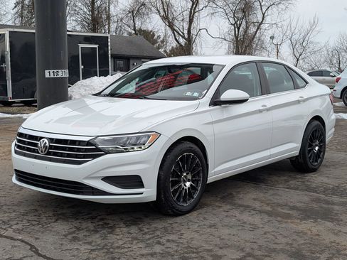 Used 2021 Volkswagen Jetta S image 1