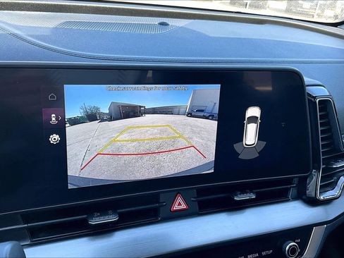 Certified 2023 Kia Sportage EX w/ EX Premium Package image 25