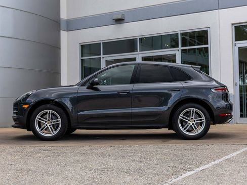 Used 2021 Porsche Macan AWD/4WD image 18