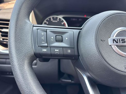 Used 2021 Nissan Rogue SV AWD/4WD image 19
