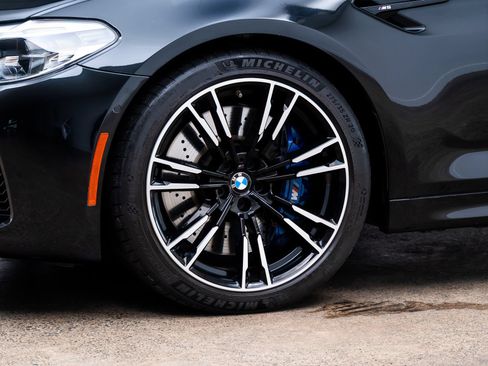 Used 2018 BMW M5 w/ Executive Package AWD/4WD image 4