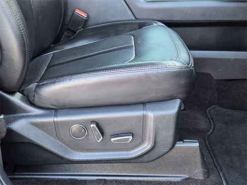 Used 2021 Ford Expedition Limited image 28