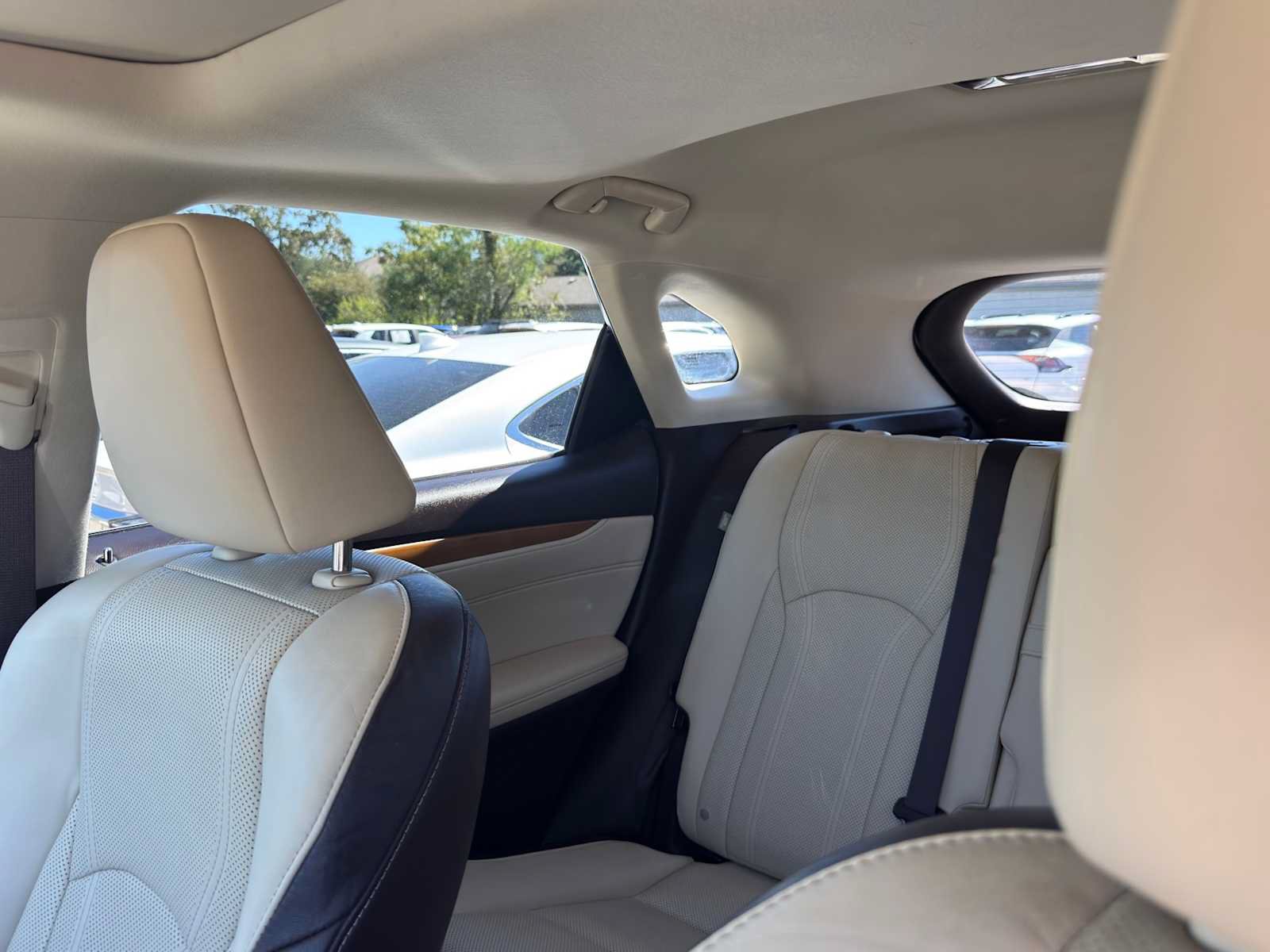 Used 2018 Lexus RX 350 FWD w/ Premium Package image 14