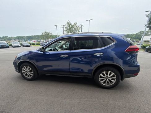 Used 2018 Nissan Rogue SV FWD image 19