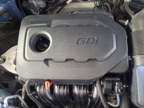 Used 2020 Hyundai Santa Fe SE image 30