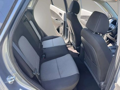 Used 2018 Hyundai Kona SEL FWD image 14