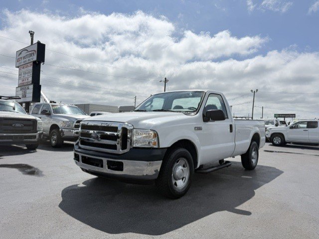 Used 2006 Ford F250 XL RWD image 1