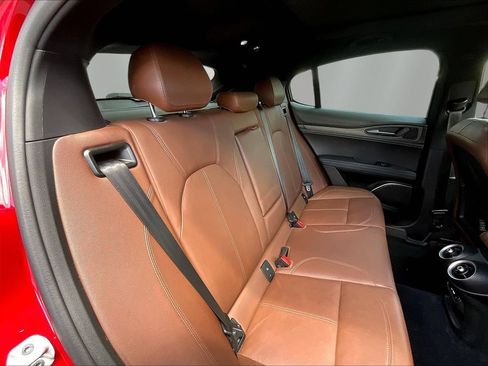 Used 2022 Alfa Romeo Stelvio Ti AWD/4WD image 25