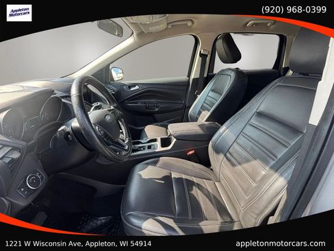 Used 2019 Ford Escape SEL AWD/4WD image 19