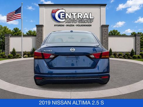 Used 2019 Nissan Altima 2.5 S FWD image 7
