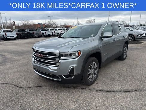 Used 2023 GMC Acadia SLE image 6