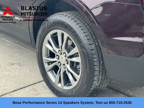 Used 2020 Cadillac XT5 Premium Luxury w/ LPO, Floor Liner Package AWD/4WD image 21