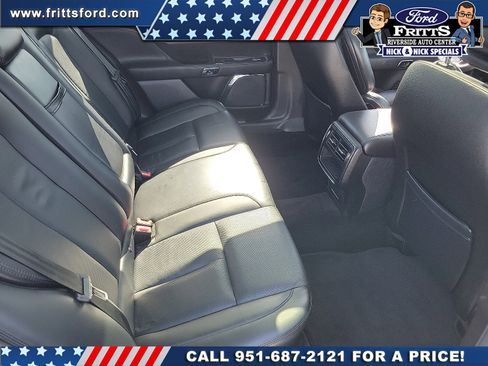Used 2017 Lincoln Continental Select FWD image 17