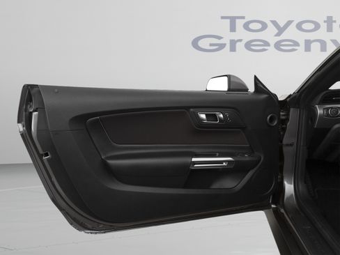 Used 2022 Ford Mustang GT w/ Equipment Group 301A RWD image 13