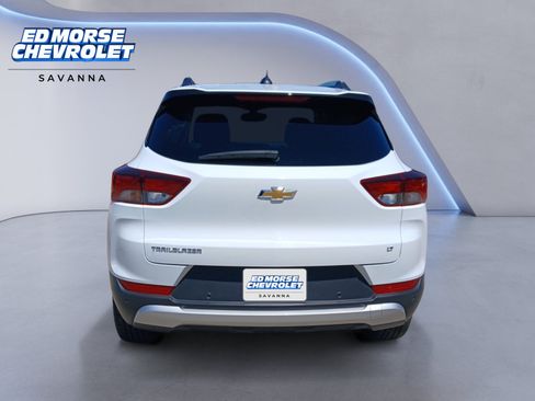 Used 2025 Chevrolet TrailBlazer LT w/ Convenience Package FWD image 4
