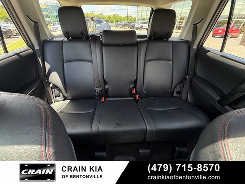 Used 2020 Toyota 4Runner Venture w/ Moonroof Package AWD/4WD image 29